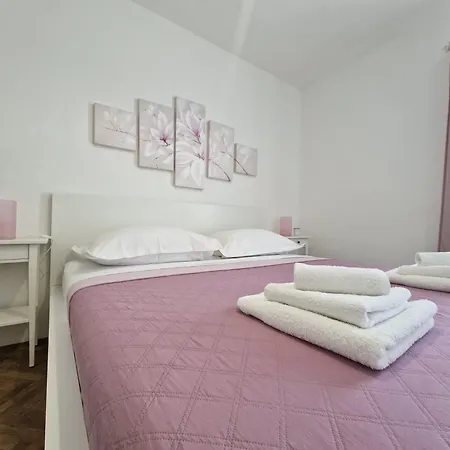 Apartment Lana