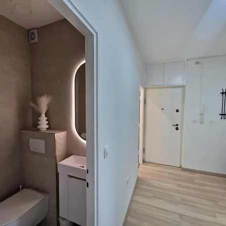 Lana Apartment
